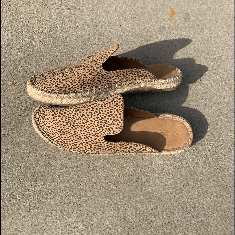 Stylish doted mules!